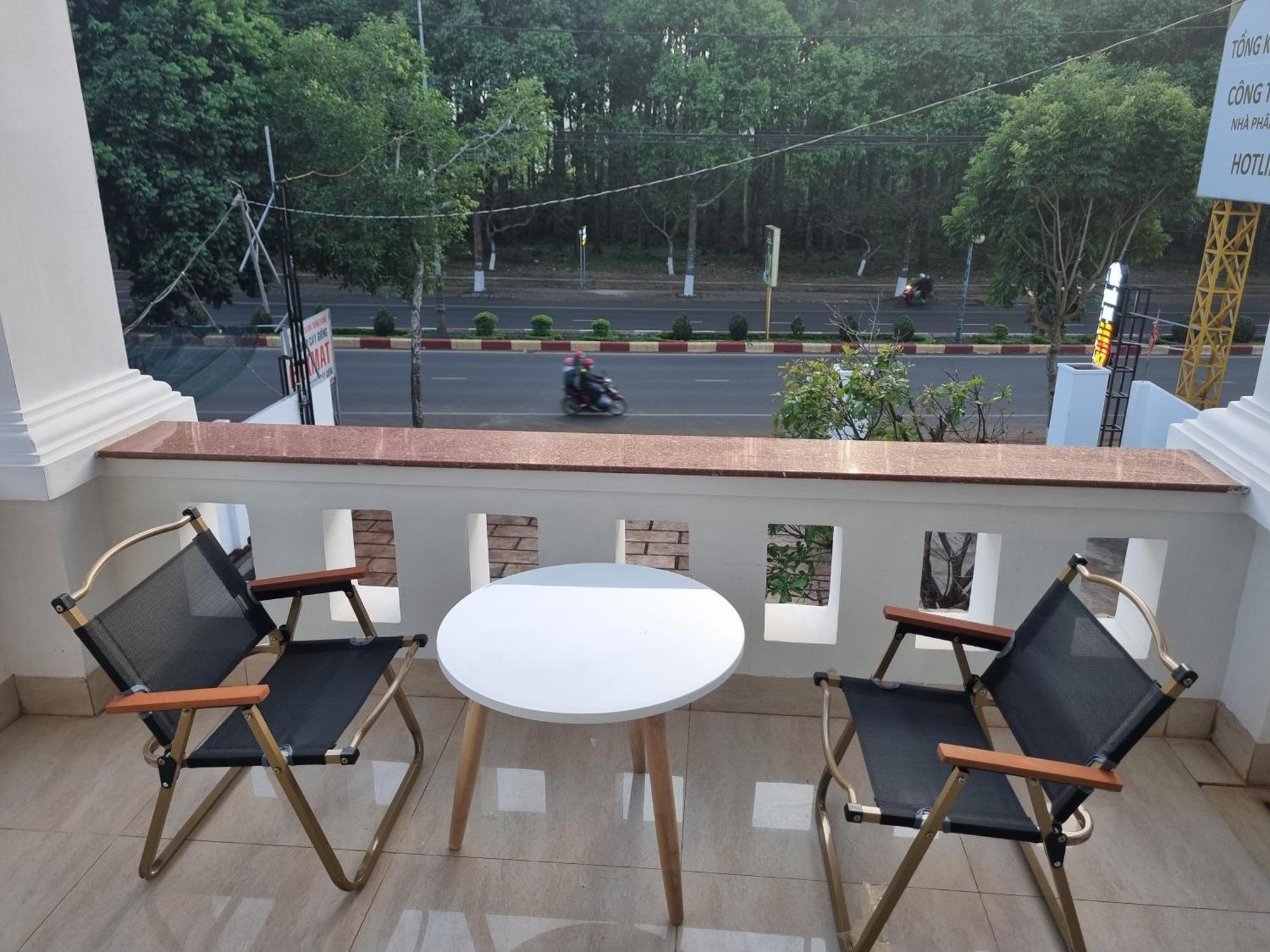 Khoi Dai Hotel Buon Ma Thuot Exterior photo